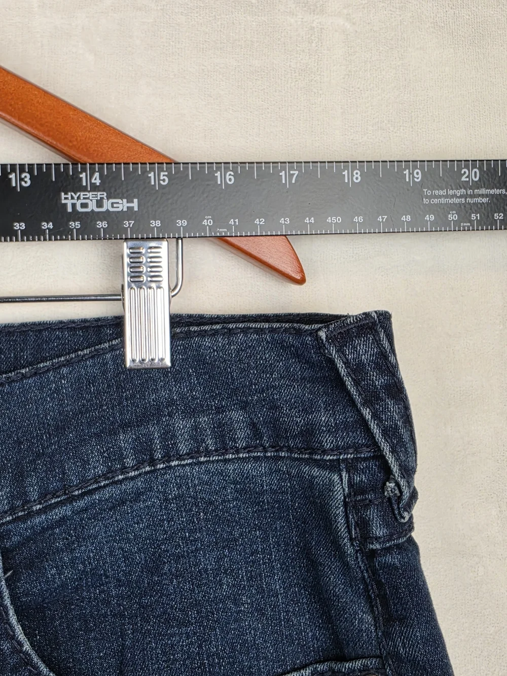 True Religion Geno Relaxed Slim Big T Flap Jeans Men's 36 Medium Wash NWT